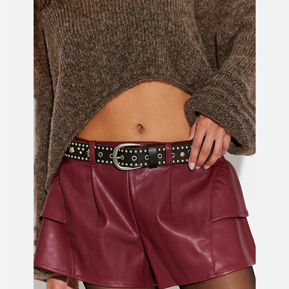 Free People Stardust Vegan Ruffle Shorts. - Picture 2 of 4